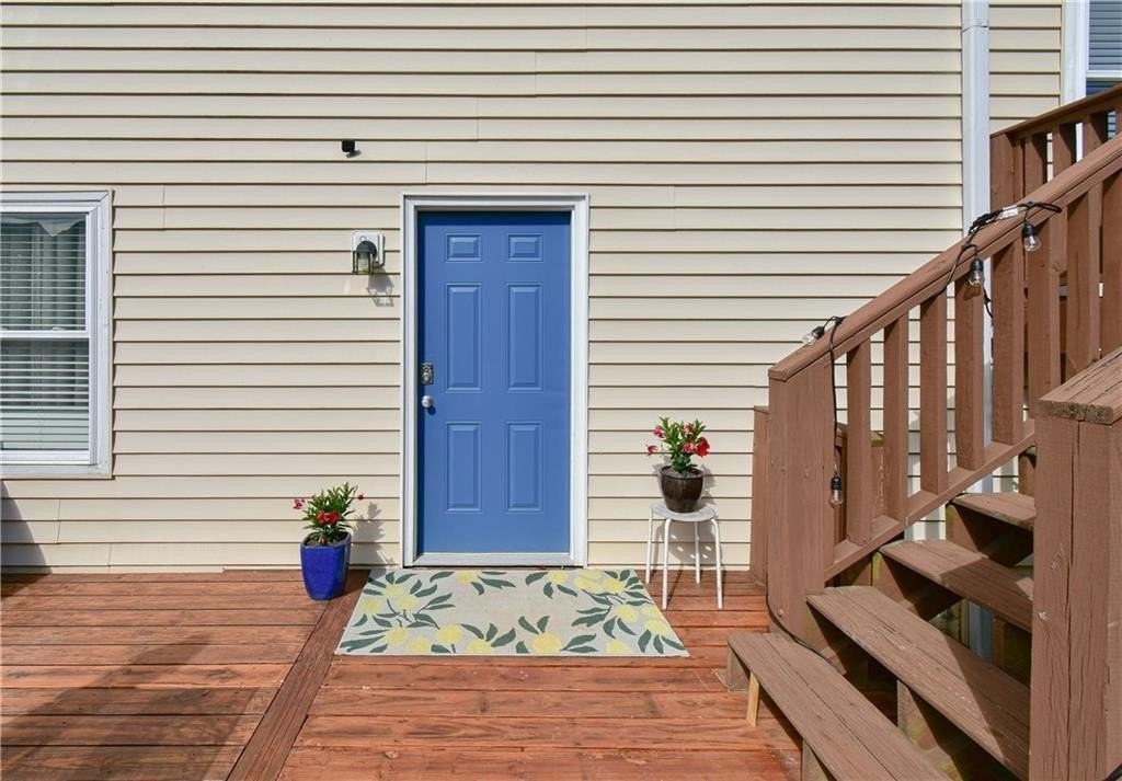 2304 Boardwalk - Photo 2 of 16