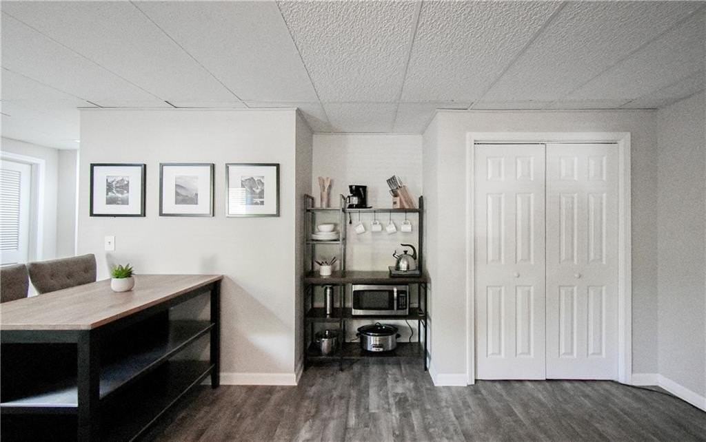 2304 Boardwalk - Photo 4 of 16