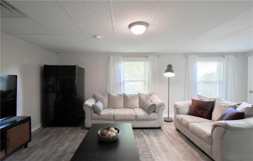 2304 Boardwalk - Photo 5 of 16