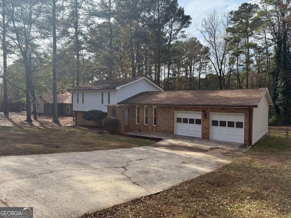 7719 Glen Devon Rd - Photo 2 of 38