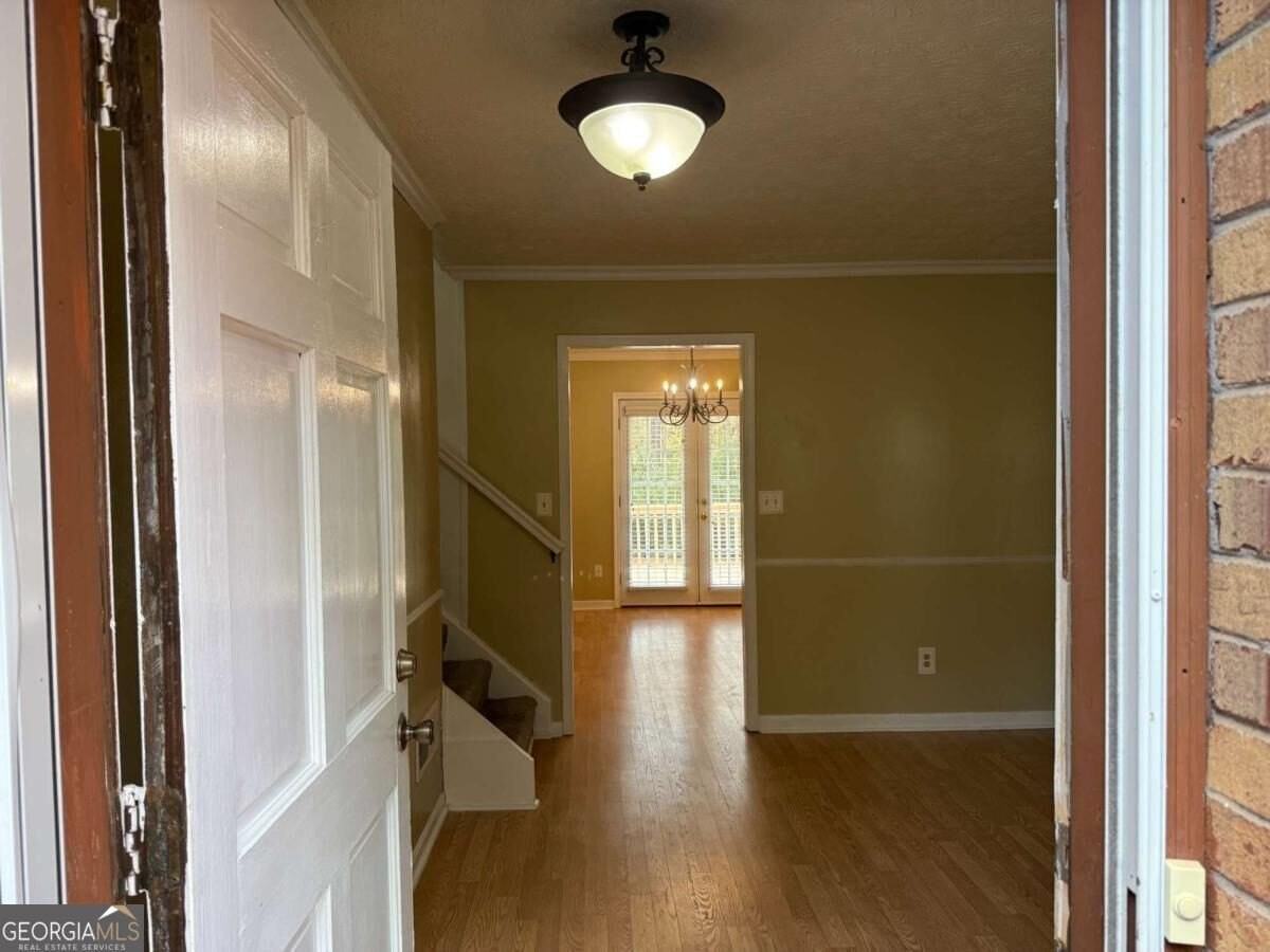 7719 Glen Devon Rd - Photo 6 of 38