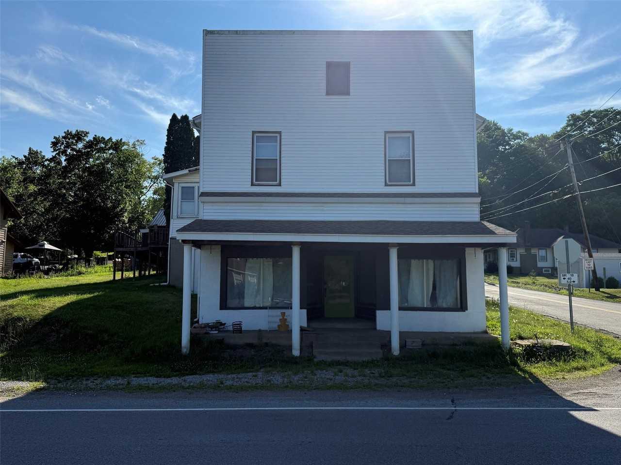 3917 Main St - Photo 3 of 11