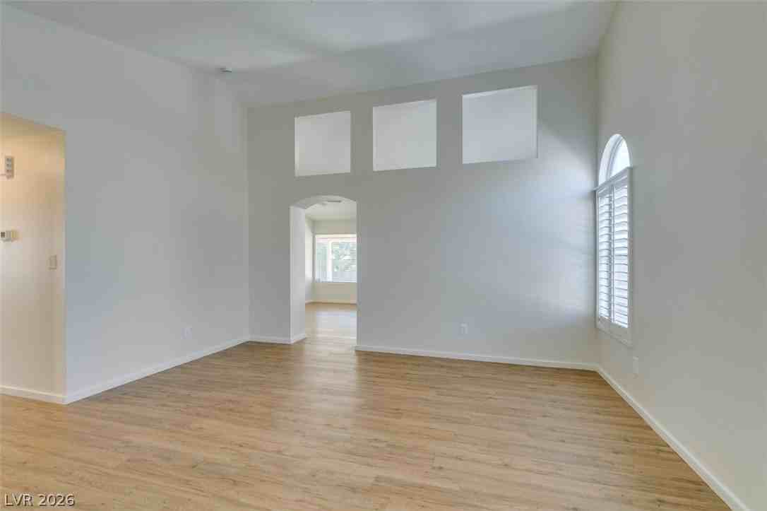 7749 Kasmere Falls Dr - Photo 3 of 46