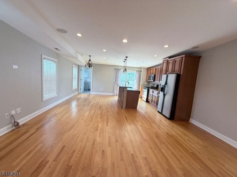 76 mohawk ave - Photo 2 of 8