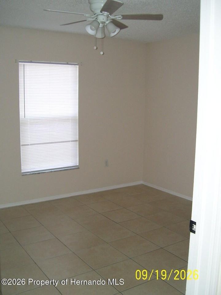 2791 Landover Blvd - Photo 6 of 10