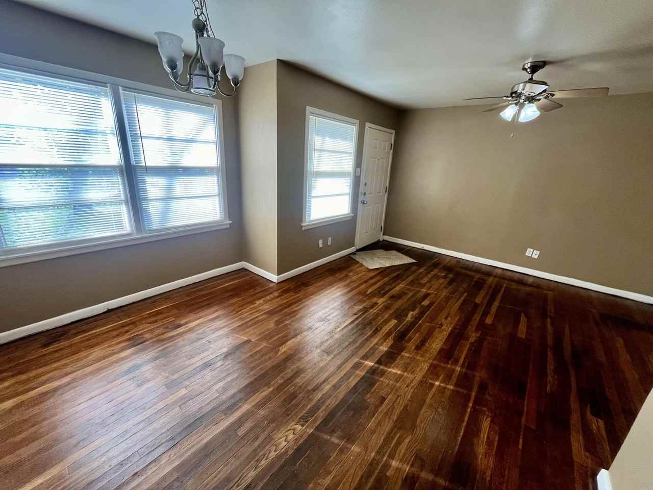4601 Elgin Ave - Photo 3 of 11
