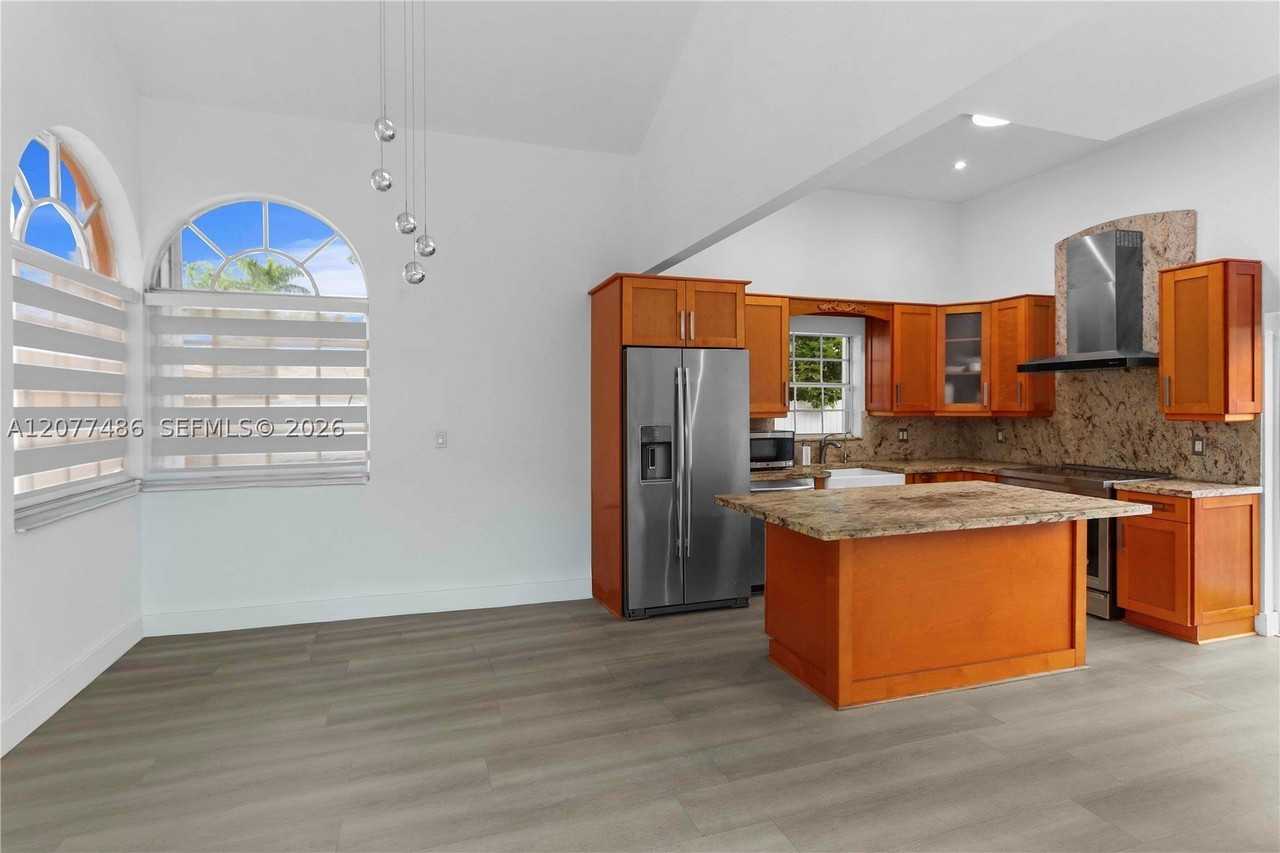 11273 Sw 158th Ave - Photo 4 of 23