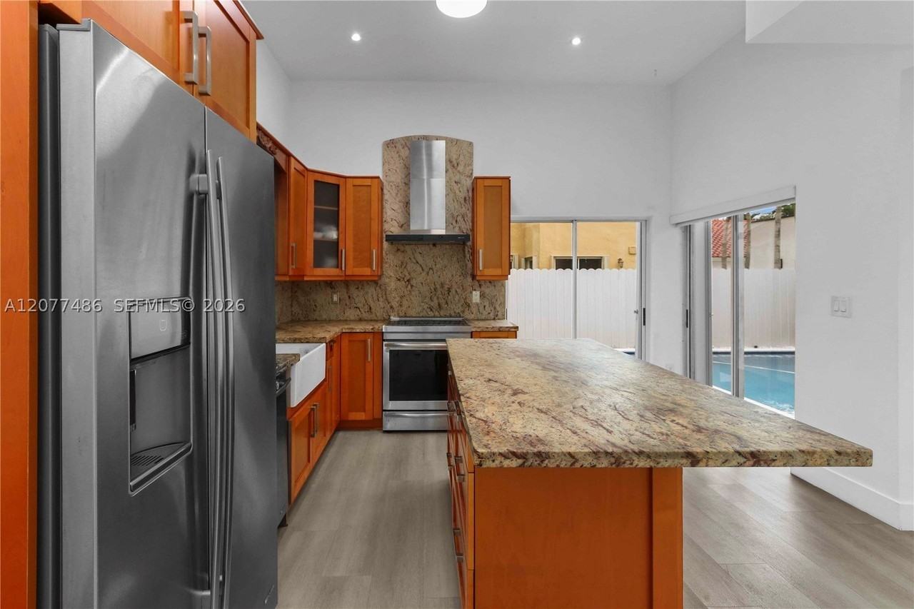 11273 Sw 158th Ave - Photo 5 of 23