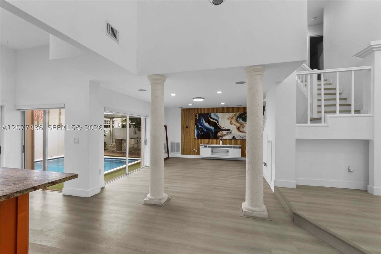 11273 Sw 158th Ave - Photo 6 of 23