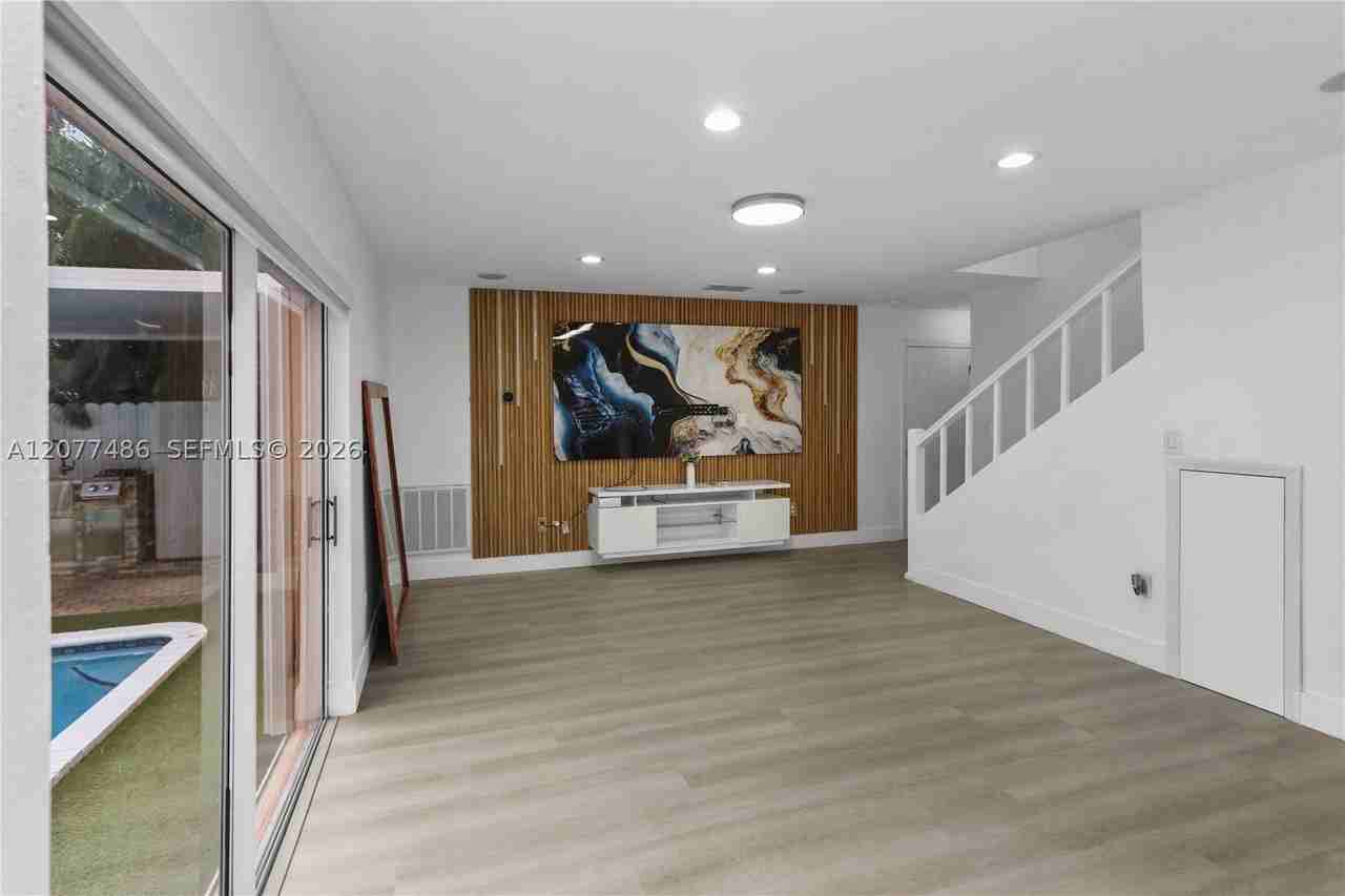11273 Sw 158th Ave - Photo 7 of 23