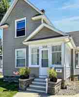 featured image of 236 E 14th St #1