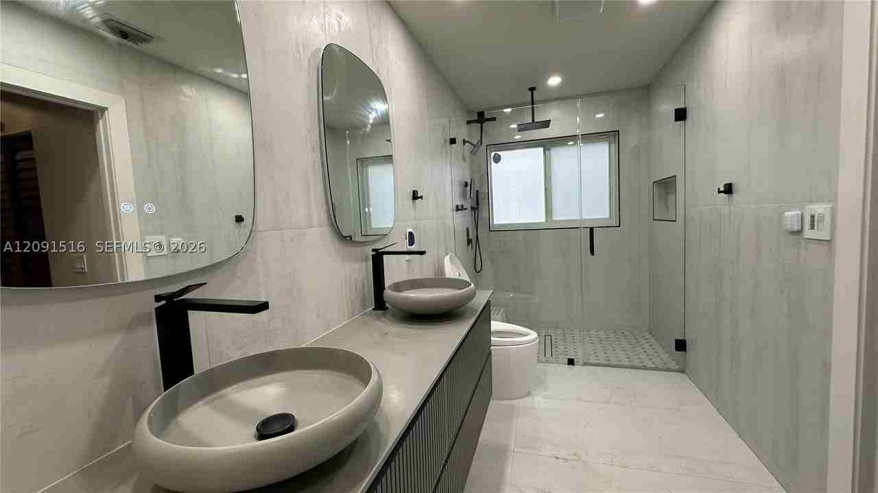 1035 Nw 164th Ave #0 - Photo 7 of 19