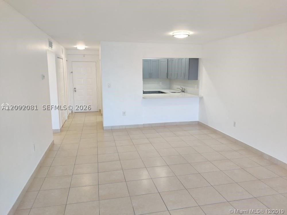 6970 Nw 186th St #3-511 - Photo 4 of 19