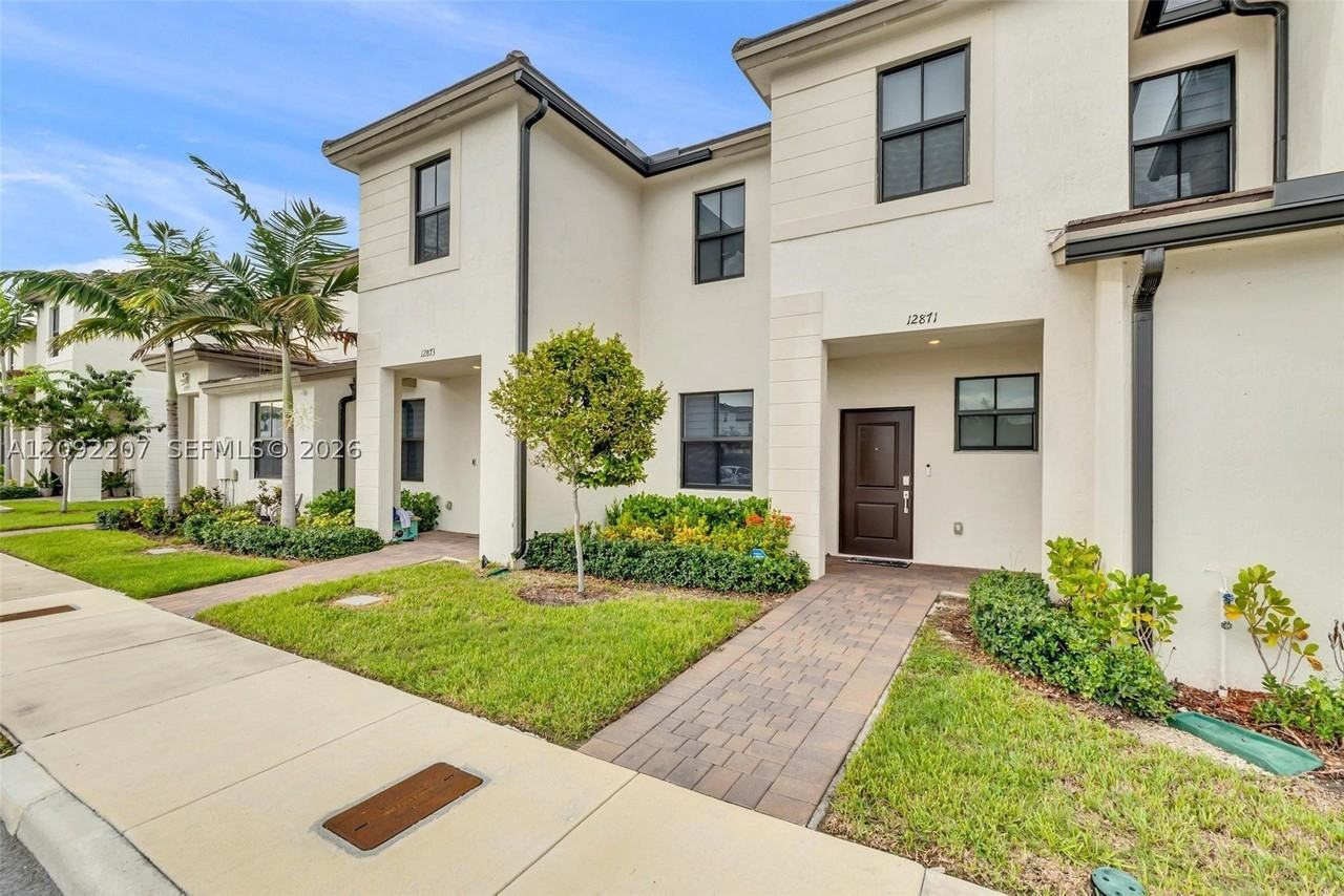 12871 Sw 233rd Ter #12871 - Photo 4 of 40