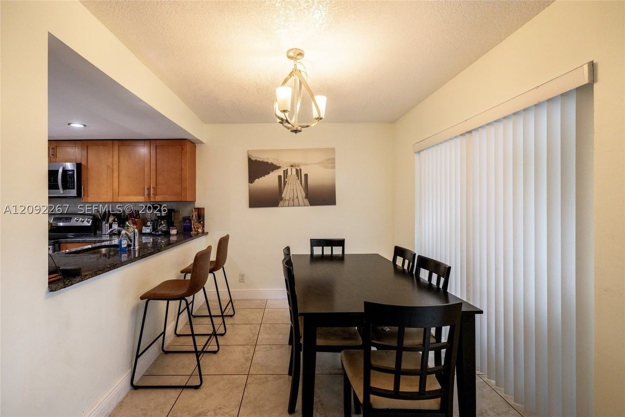 10600 La Placida Dr - Photo 4 of 28