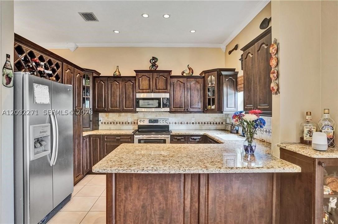 14361 N Royal Cove Cir #14361 - Photo 6 of 13
