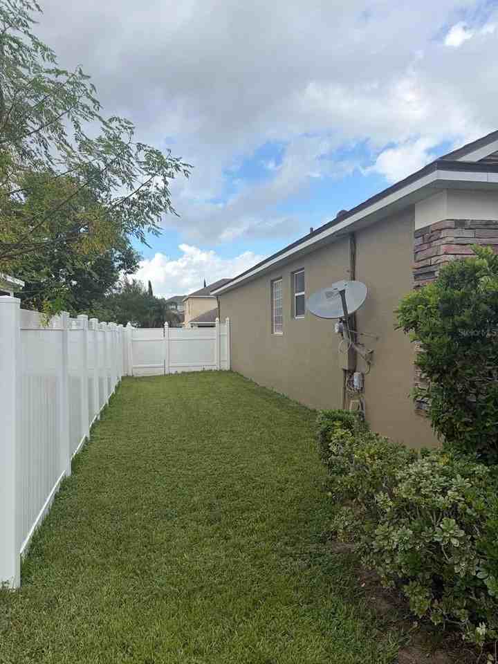 4576 Barbados Loop - Photo 4 of 38