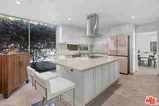 11925 Goshen Ave #3 - Photo 6 of 8