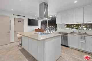 11925 Goshen Ave #3 - Photo 7 of 8