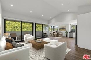 153 San Vicente Blvd #4G - Photo 1 of 1