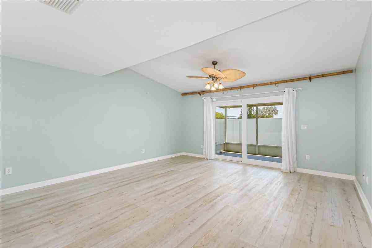 37 Sunset Street - Photo 4 of 36
