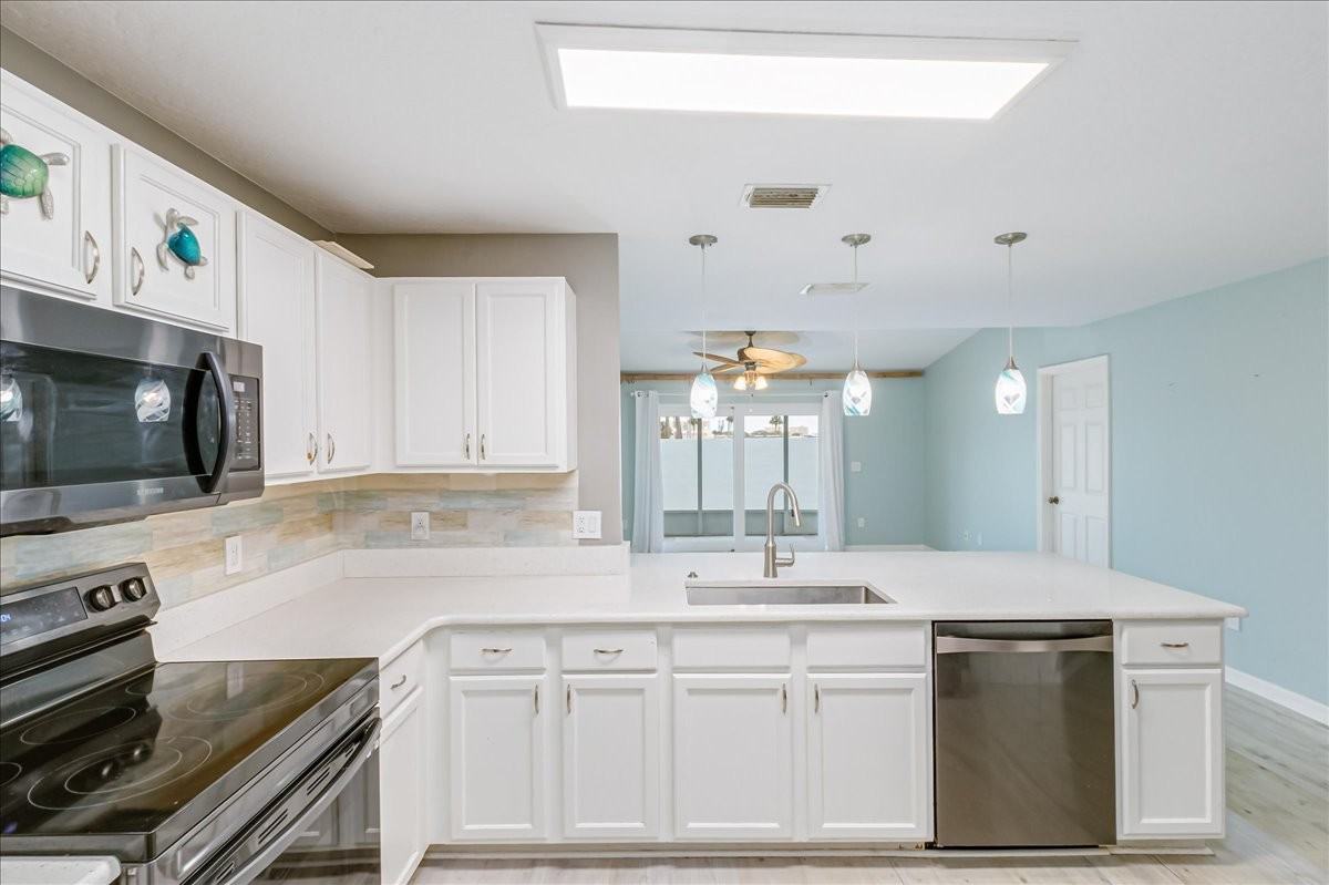 37 Sunset Street - Photo 3 of 36