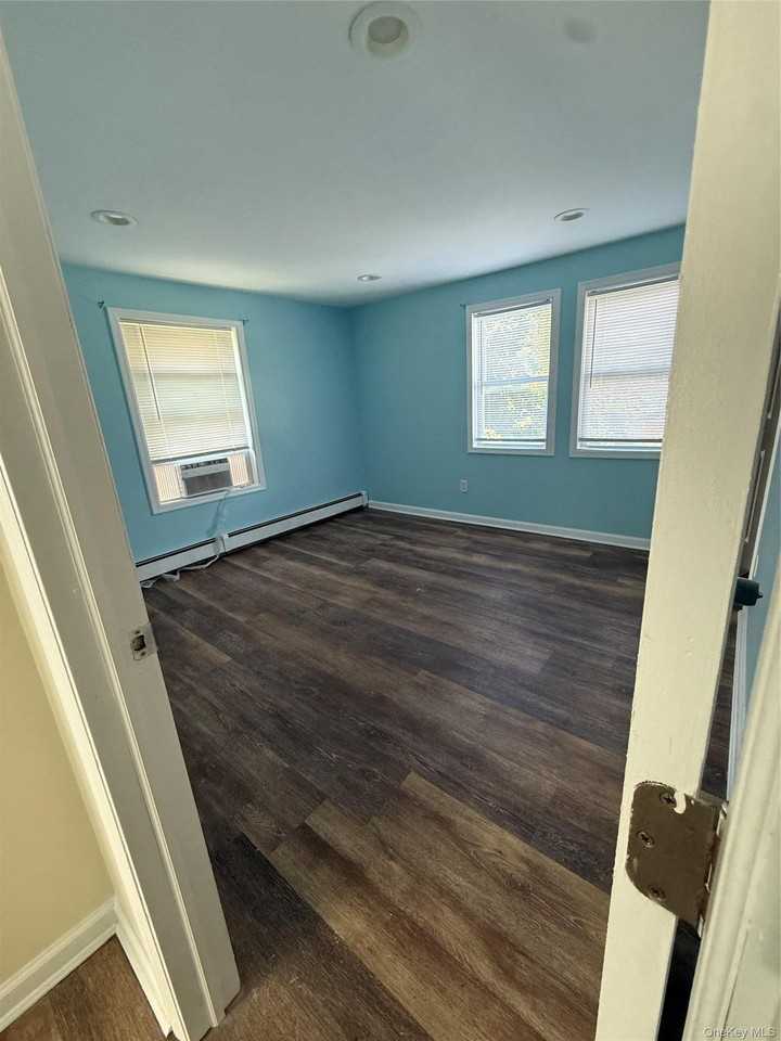 7 Park Ave - Photo 5 of 13