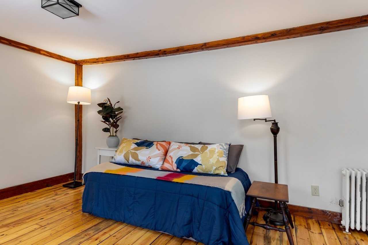 27 Bulkeley Rd #LEFT - Photo 6 of 13