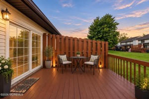 featured image of 276 Longwood Dr