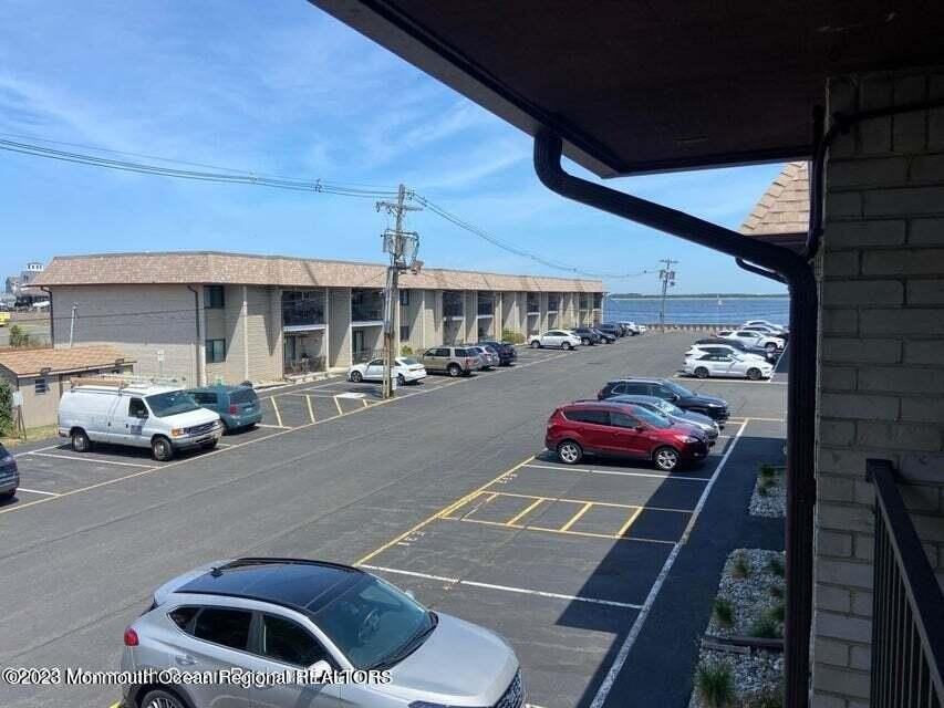 330 Shore Drive #E30 - Photo 7 of 7