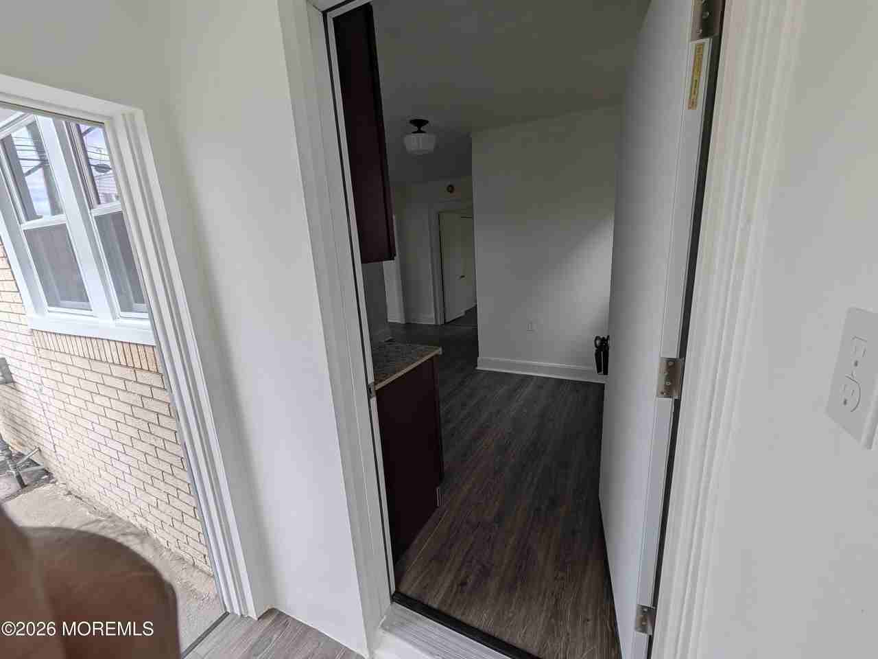 121 Kossuth St #1 - Photo 4 of 18