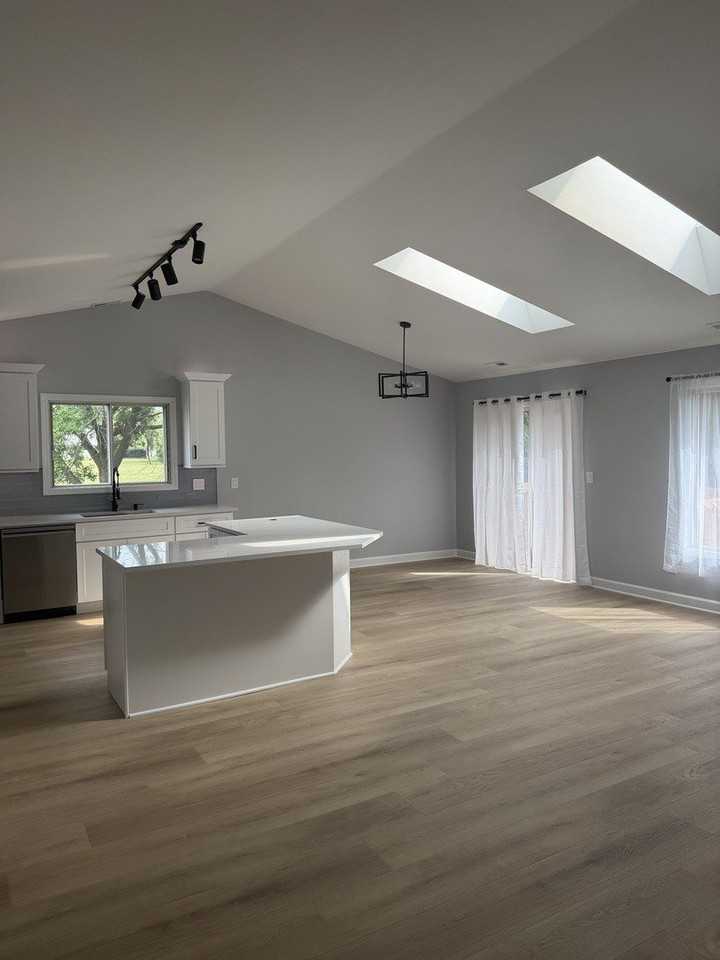 2436 Salem Ct #B2 - Photo 4 of 19