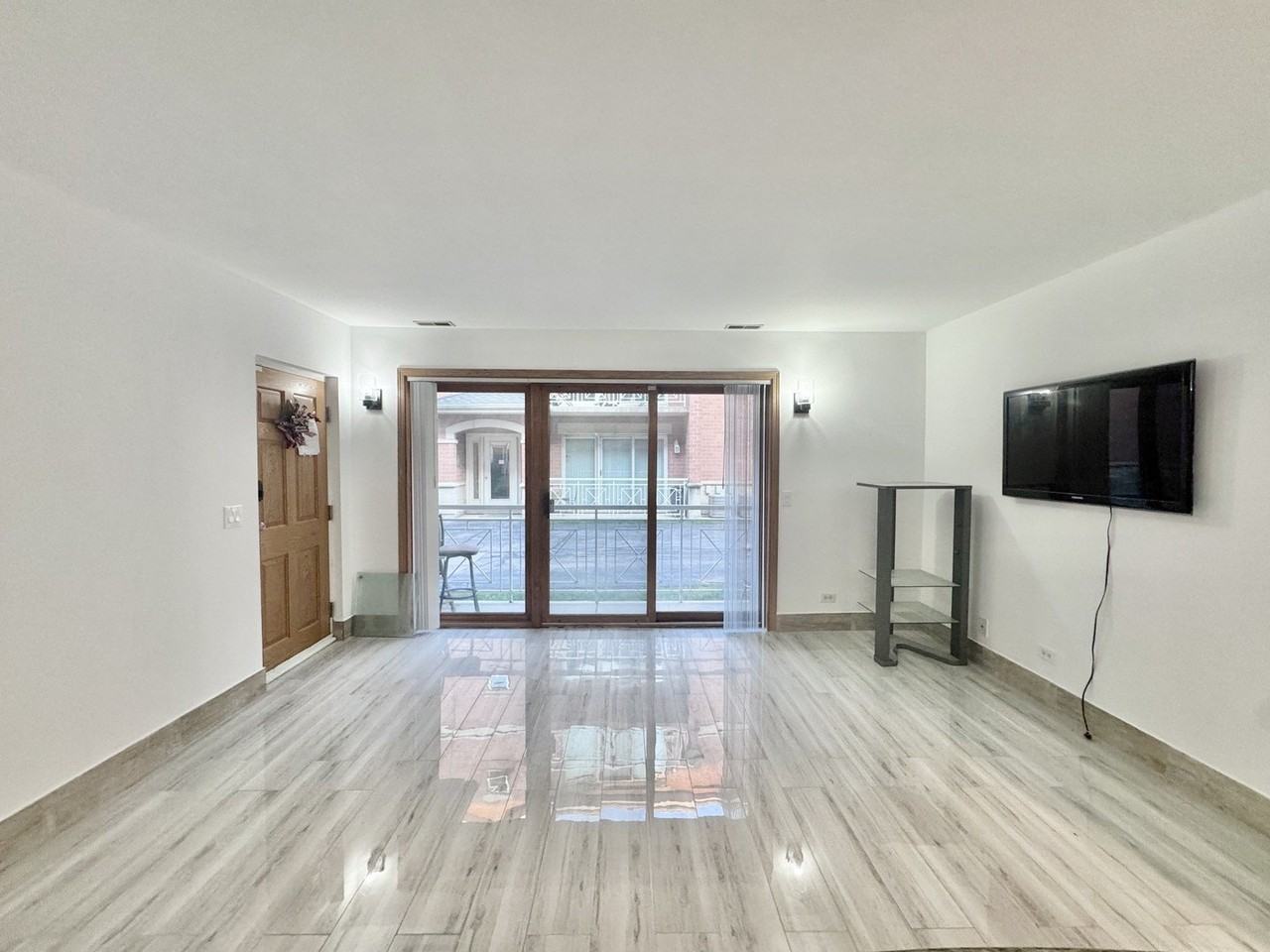 5965 N Northwest Hwy #101 - Photo 5 of 24