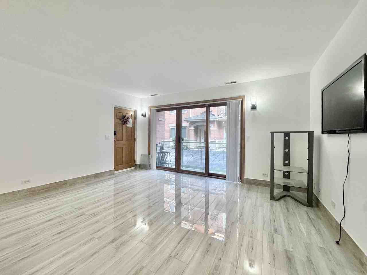 5965 N Northwest Hwy #101 - Photo 6 of 24