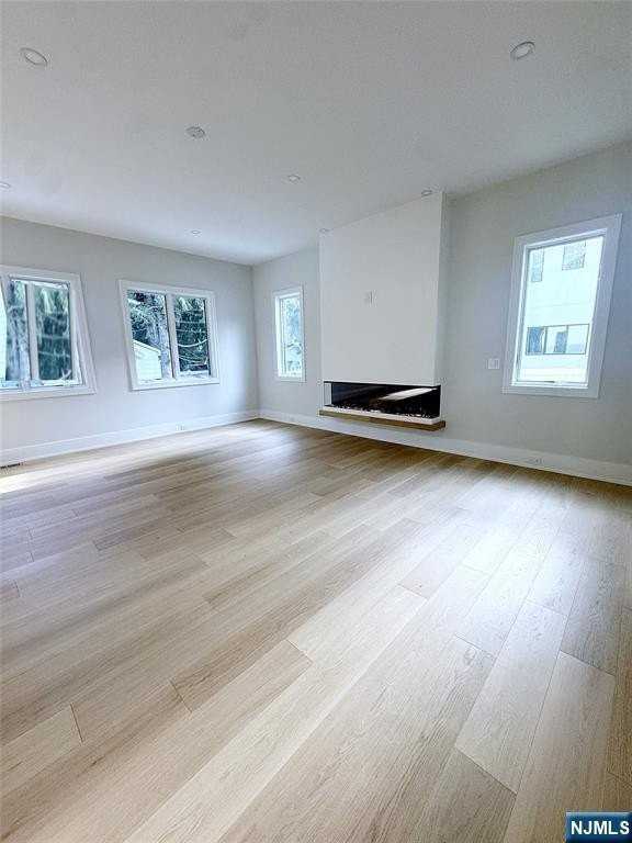 220 Riveredge Rd - Photo 7 of 15