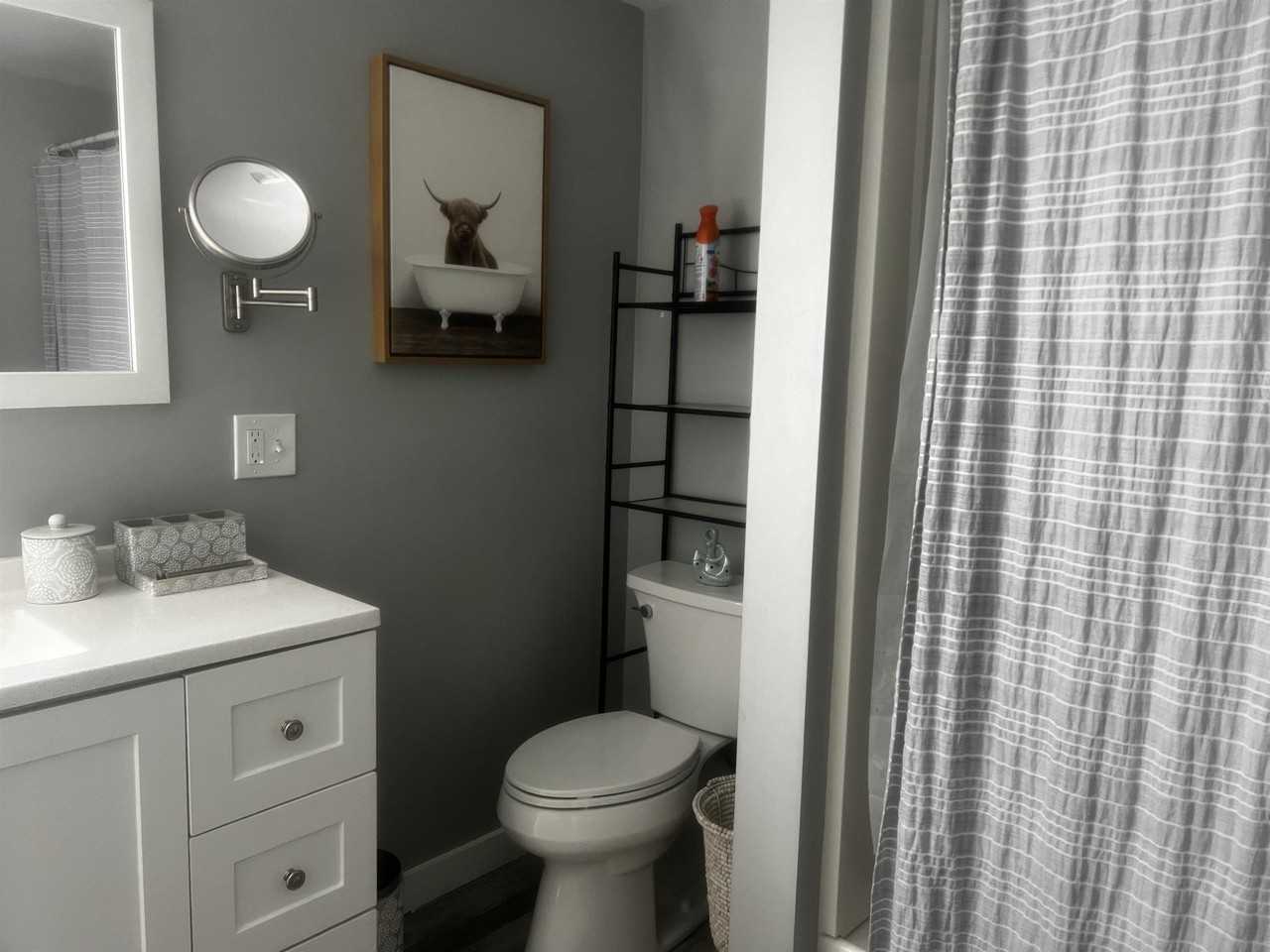 294A Portsmouth Ave - Photo 7 of 16