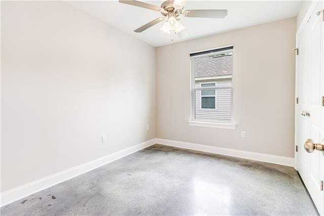 1529 Penrose St - Photo 7 of 14