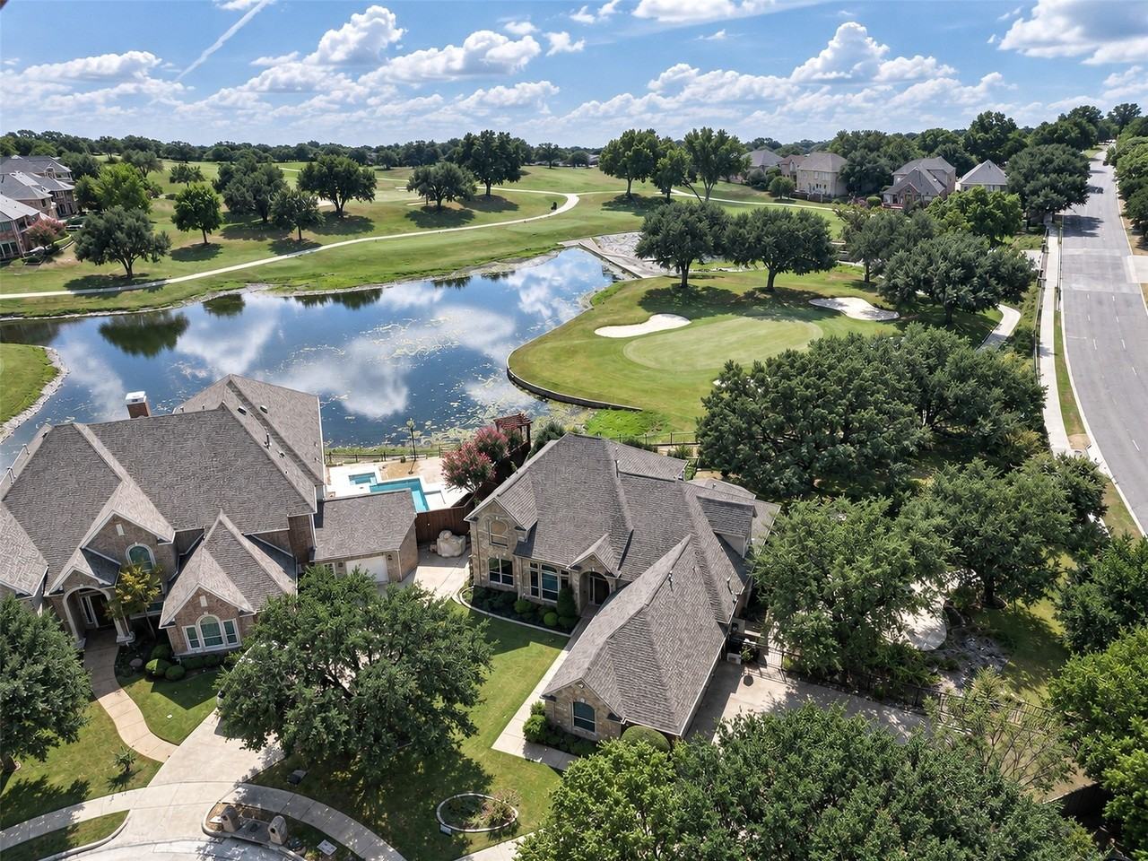 6809 Cedar Ridge Ct - Photo 4 of 35