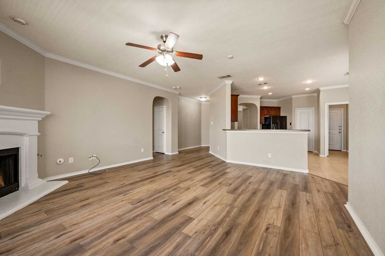 1224 Diablo Pass - Photo 7 of 28