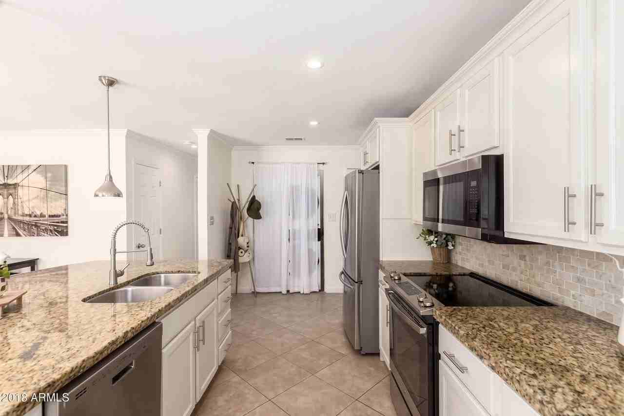 N 70th Pl - Photo 5 of 7