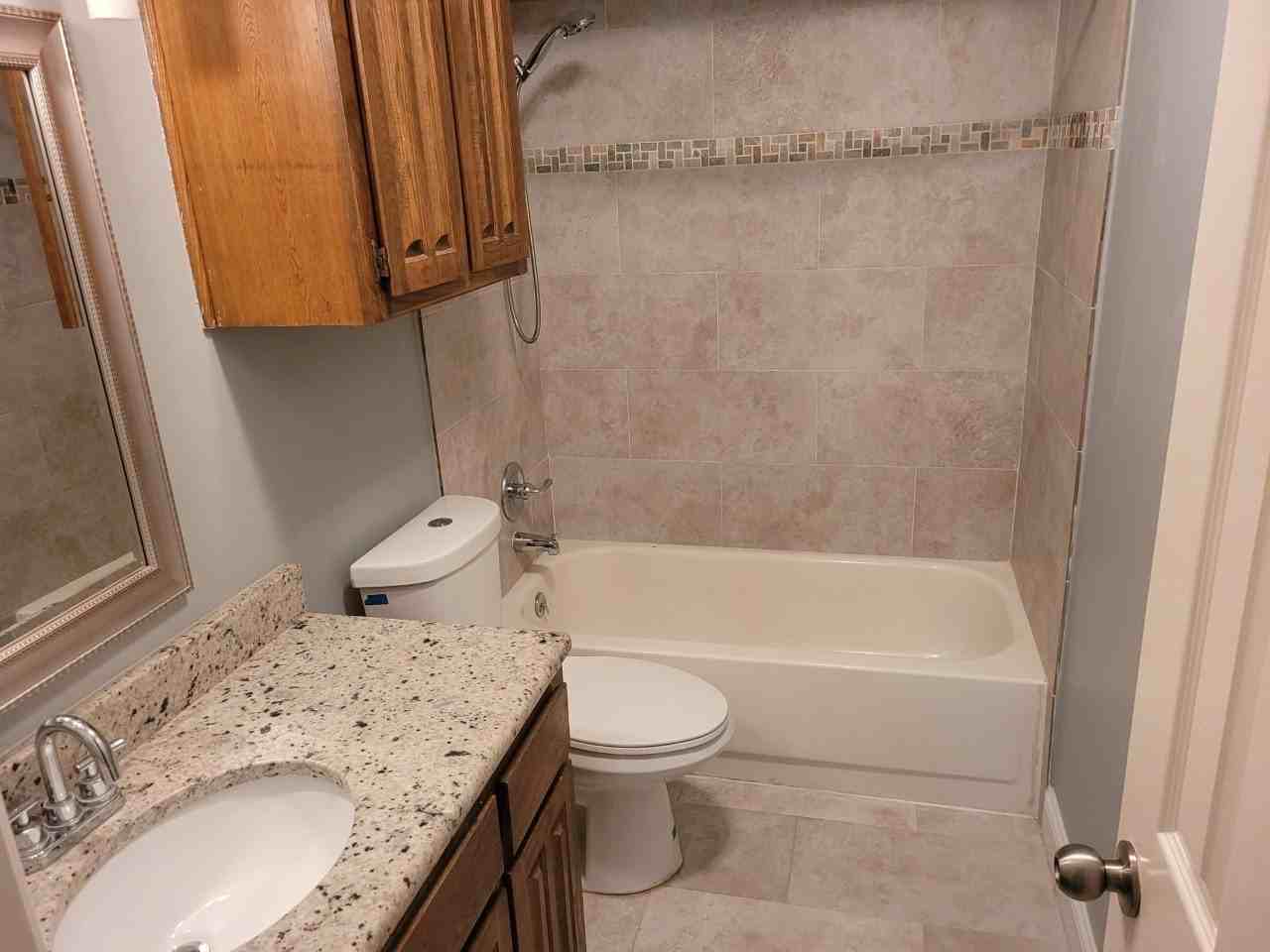 910 Boxwood Dr - Photo 4 of 5