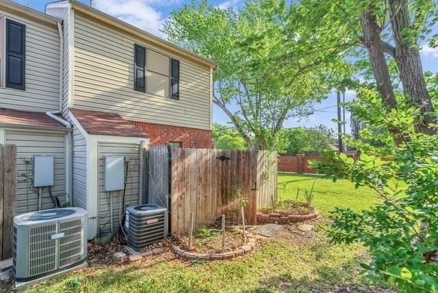 200 Samuel Blvd #1 - Photo 6 of 29