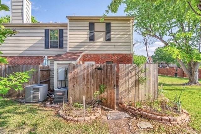 200 Samuel Blvd #1 - Photo 7 of 29