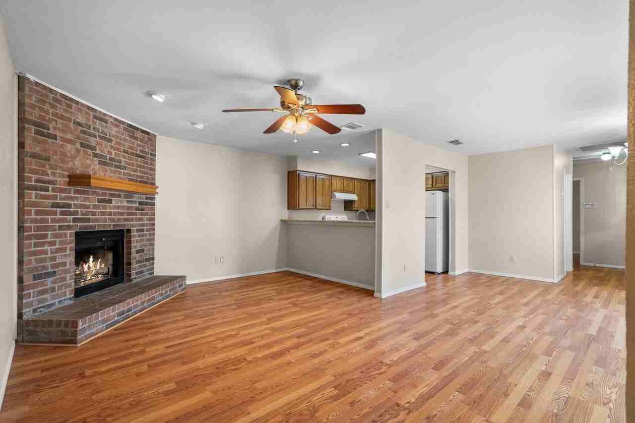 726 Michol St - Photo 6 of 27