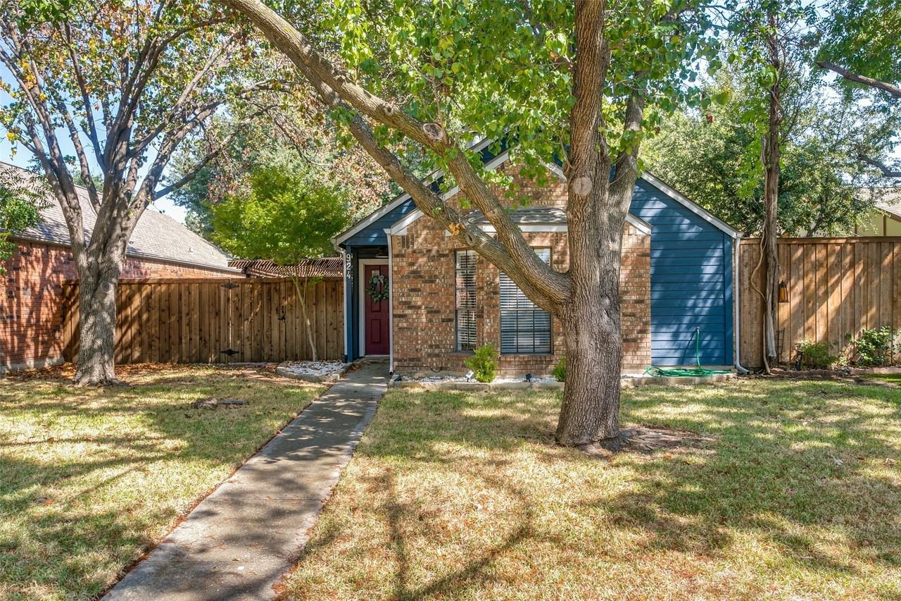 924 Sugarberry Dr - Photo 3 of 25