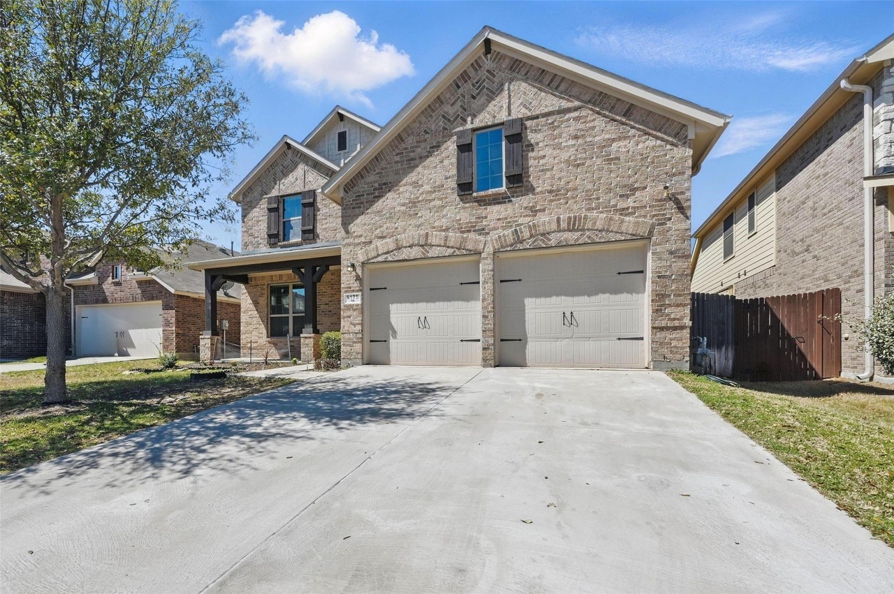 6175 Stillhouse Ln - Photo 2 of 36