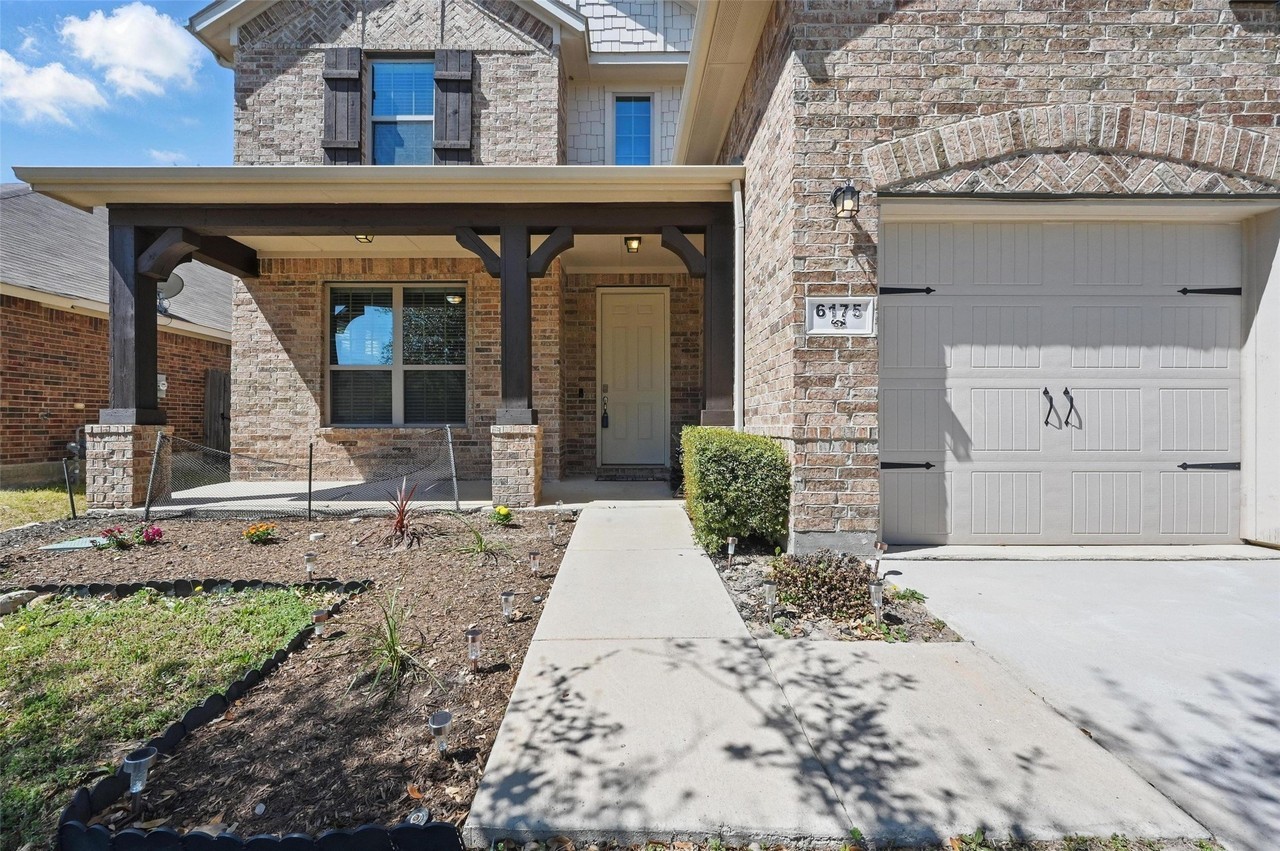 6175 Stillhouse Ln - Photo 4 of 36