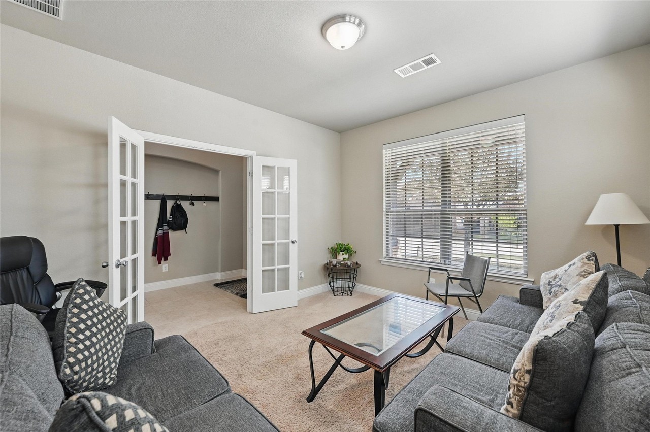 6175 Stillhouse Ln - Photo 5 of 36