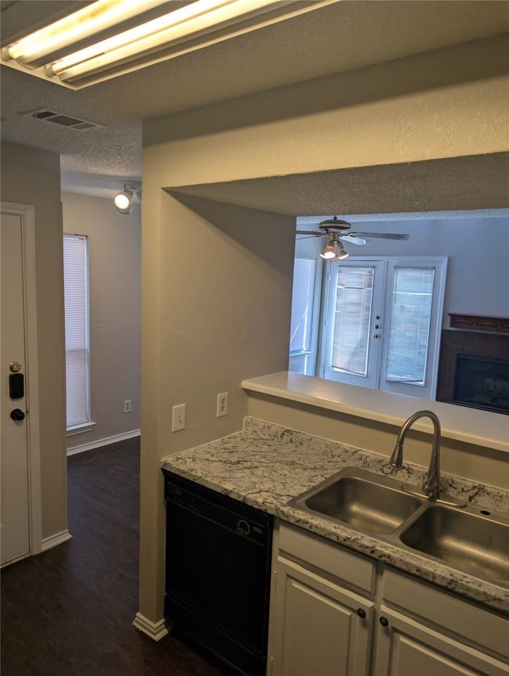 2310 Bamboo Dr #J201 - Photo 6 of 22