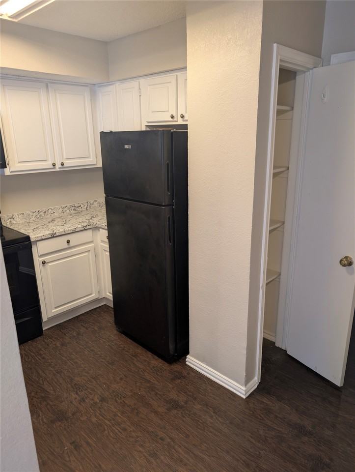 2310 Bamboo Dr #J201 - Photo 7 of 22